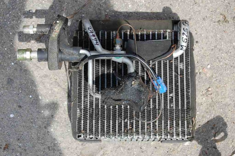 Запчасть испаритель кондиционера MAZDA 626 GF 97-02 Б/У Испаритель кондиционера MAZDA 626 GF 97-02 Б/У