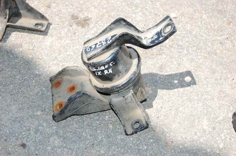 Подушка двигателя правая MITSUBISHI LANCER IX 9 03-07 MR403666 Б/У