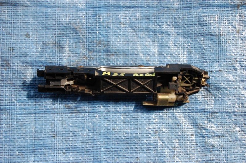Ручка двери наружная задняя правая M35/M45 04-10 Ручка двери наружная задняя правая M35/M45 04-10