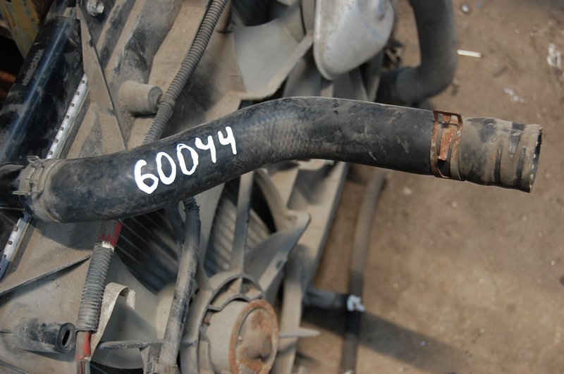 Патрубок системы охлаждения TOYOTA SOLARA 03-09 Б/У