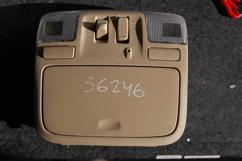 Плафон салона SUBARU TRIBECA B10 07-13 92151XA03AMV Б/У