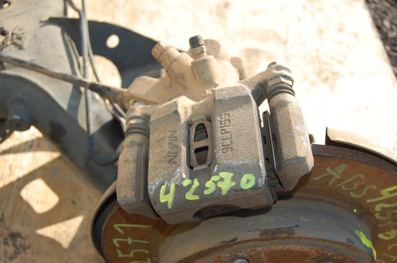 Суппорт тормозной задний левый SUZUKI SX4 06-13 55402-80J00-999 Б/У