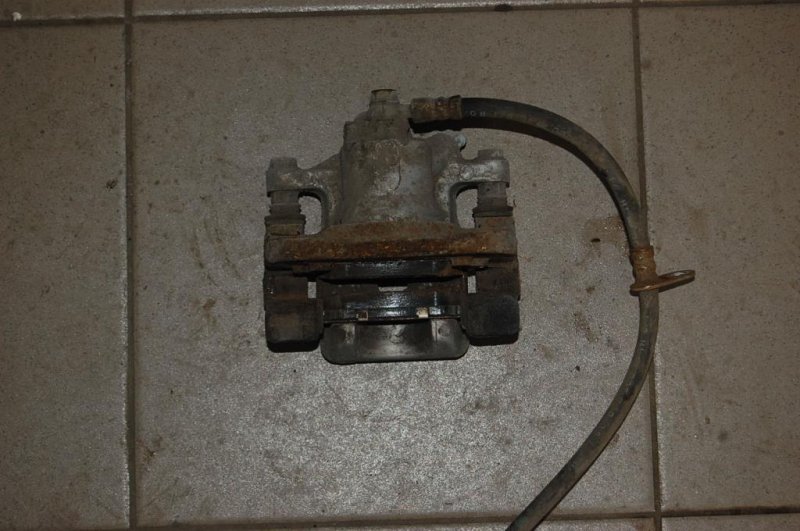 Суппорт тормозной задний левый CAMRY 40 06-11 Суппорт тормозной задний левый CAMRY 40 06-11