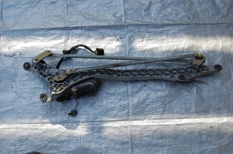 Трапеция стеклоочистителей MAZDA XEDOS 9 X9 (TA) 93-02 Б/У