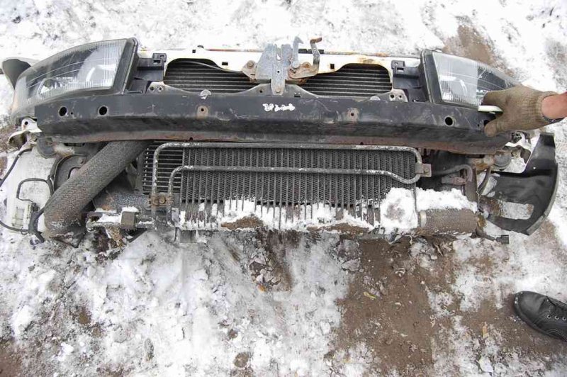 Радиатор интеркулера MITSUBISHI GALANT 97-03 Б/У