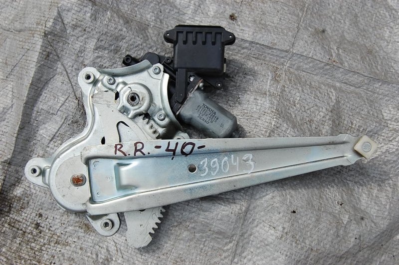 Стеклоподъемник задний правый CAMRY 40 06-11