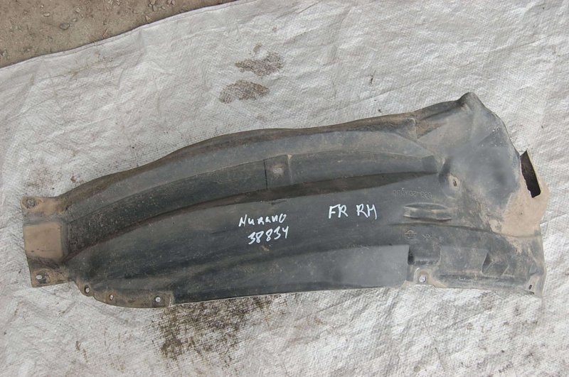 Подкрылок передний правый MURANO Z50 02-07