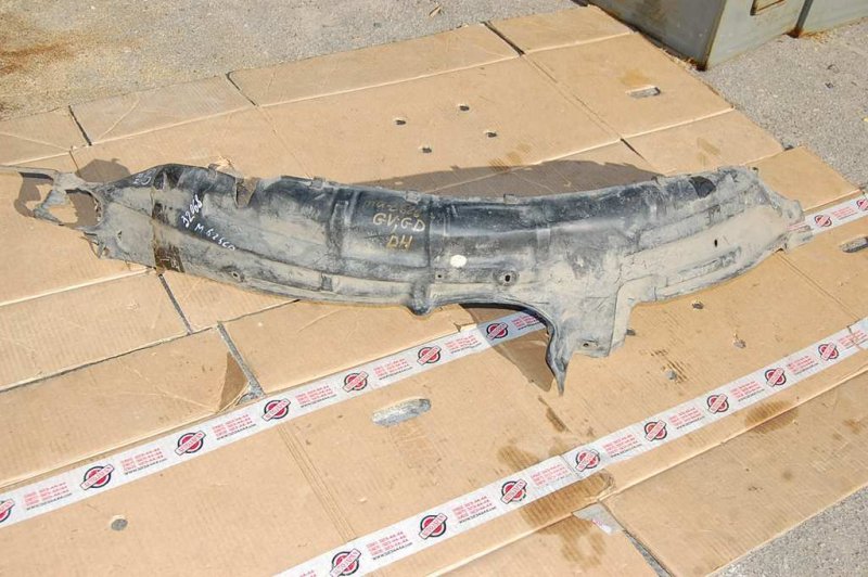 Подкрылок передний правый 626 GD 87-91 Подкрылок передний правый 626 GD 87-91