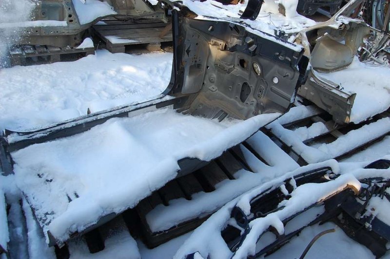 Четверть кузова передняя левый INFINITI G35 03-07 76261-AM800 Б/У