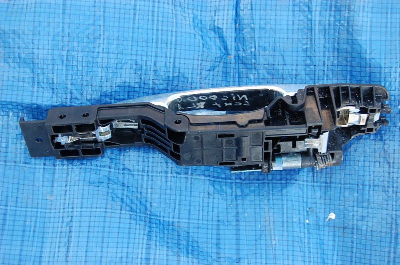 Ручка двери наружная задняя левая LEAF 10-17