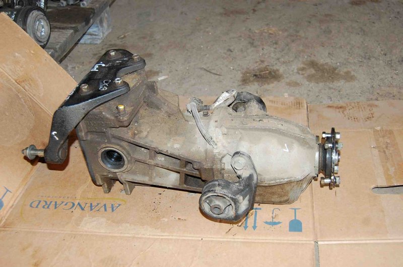 Запчасть редуктор задний MAZDA CX-9 06-16 MA28-27-020E Б/У Редуктор задний MAZDA CX-9 06-16 MA28-27-020E Б/У