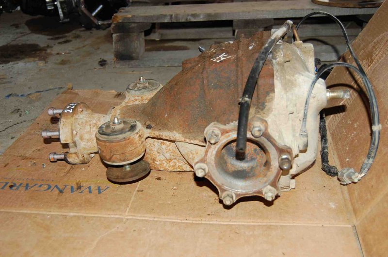 Запчасть редуктор задний INFINITI FX S50 03-08 Б/У Редуктор задний INFINITI FX S50 03-08 Б/У