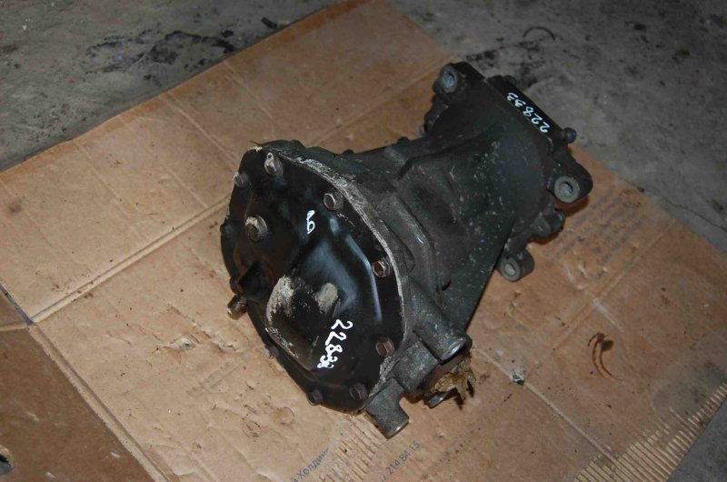 Редуктор задний TRIBUTE 00-07