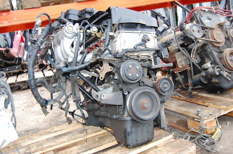 Двигатель бензин ALMERA 95-00