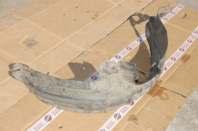 Подкрылок передний левый MAZDA 626 GD 87-91 Б/У