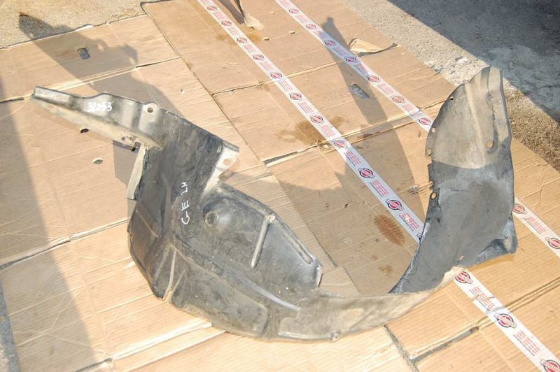 Подкрылок передний левый MAZDA 626 GE 91-97 Б/У