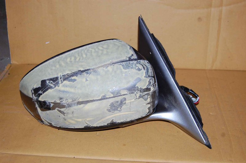 Зеркало правое M35/M45 04-10