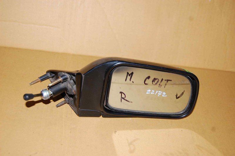 Зеркало правое MITSUBISHI COLT 92-02 MB566806 Б/У