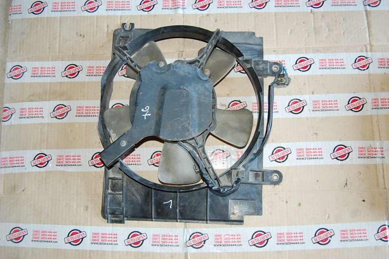 Диффузор вентилятора основного радиатора правый XEDOS 6 X6 (CA) 92-98