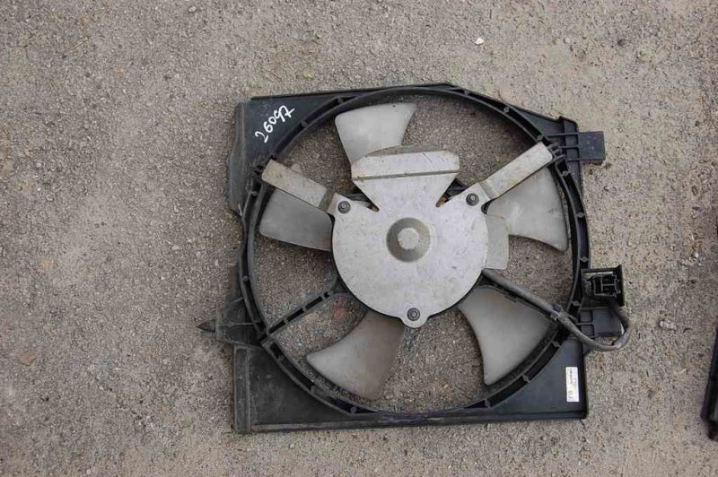 Запчасть диффузор вентилятора основного радиатора MAZDA 323 BA 94-97 AZ03-15-140A Б/У Диффузор вентилятора основного радиатора MAZDA 323 BA 94-97 AZ03-15-140A Б/У