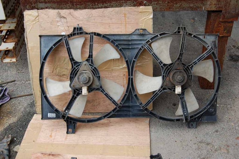 Диффузор вентилятора основного радиатора NISSAN SUNNY 96-00 214810M002 Б/У