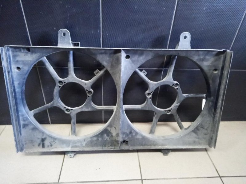 Диффузор вентилятора основного радиатора NISSAN TEANA J31 03-07