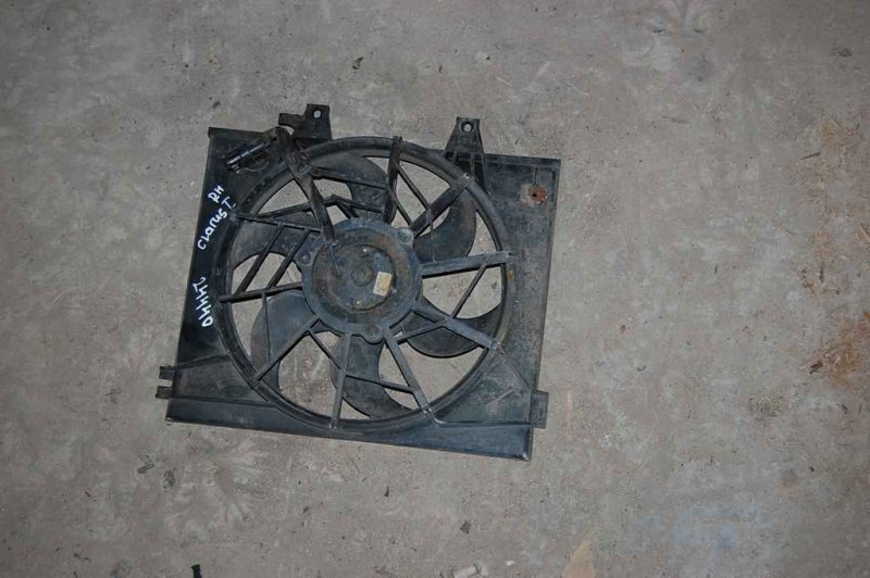 Запчасть диффузор вентилятора основного радиатора KIA CLARUS 96-01 0K9A261710C Б/У Диффузор вентилятора основного радиатора KIA CLARUS 96-01 0K9A261710C Б/У