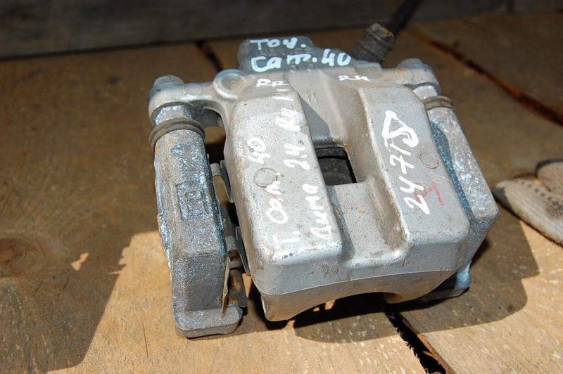 Суппорт тормозной задний правый TOYOTA CAMRY 40 06-11 47830-33210 Б/У