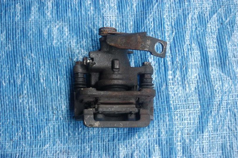 Суппорт тормозной задний правый CIVIC 5D 06-11