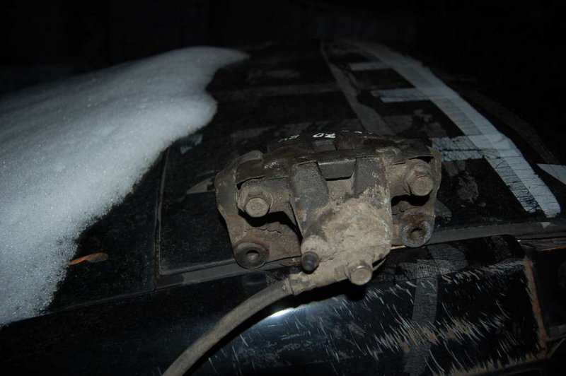 Суппорт тормозной задний правый LX570 07-15 Суппорт тормозной задний правый LX570 07-15