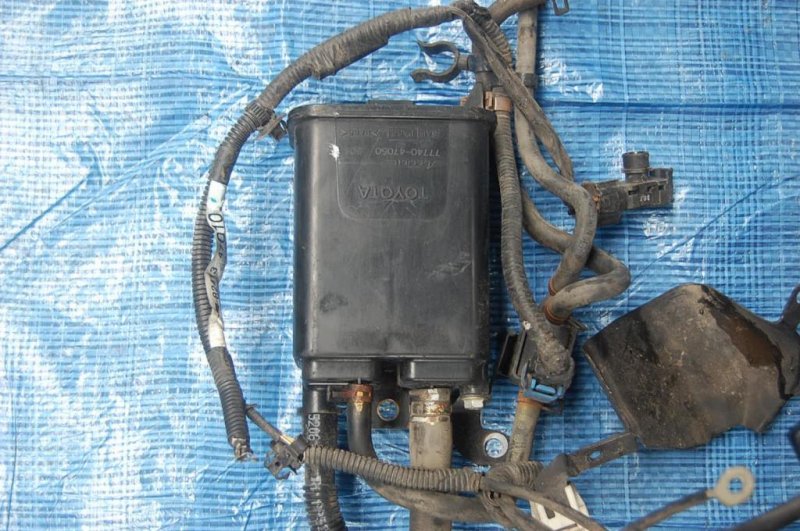 Абсорбер топливный PRIUS - 20 03-11