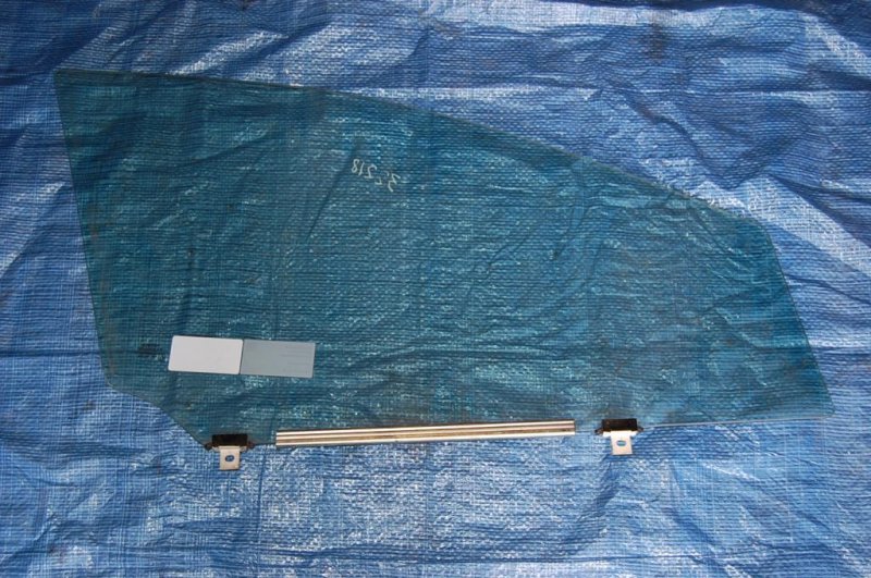 Стекло двери переднее левое AVENSIS 08-18 Стекло двери переднее левое AVENSIS 08-18