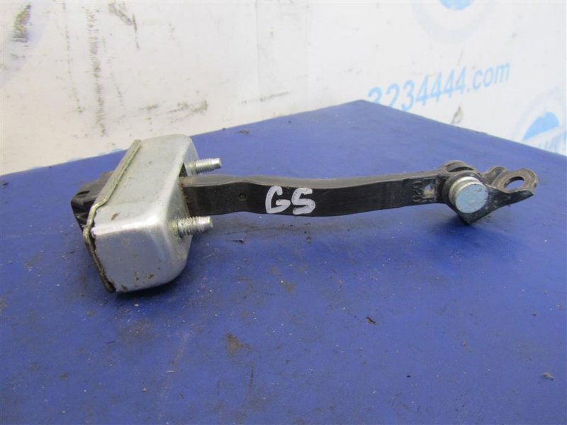 Ограничитель двери передний левый GS350 GS300 05-11