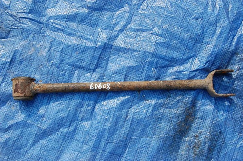 Запчасть рычаг задней подвески продольный задний правый TOYOTA SOLARA 03-09 Б/У Рычаг задней подвески продольный задний правый TOYOTA SOLARA 03-09 Б/У