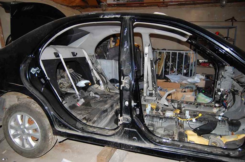 Стойка кузова средняя правая KIA CERATO LD 04-08 71402-2FB40 Б/У