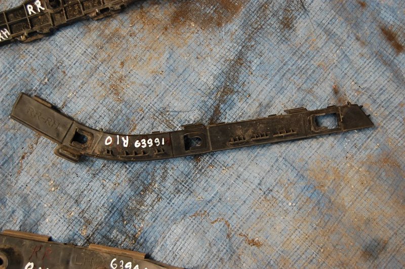 Кронштейн заднего бампера задний правый KIA RIO UB 2011-2017 Б/У