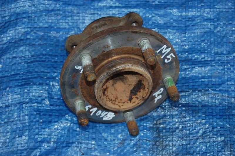 Запчасть ступица задняя MAZDA 5 CR 05-10 Б/У Ступица задняя MAZDA 5 CR 05-10 Б/У