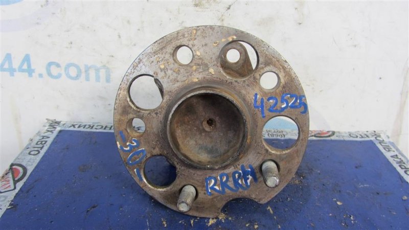 Ступица задняя TOYOTA CAMRY 30 02-06 42304-48010 Б/У