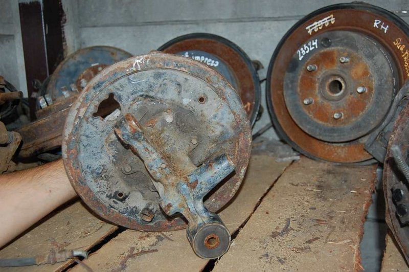 Ступица задняя правая SUBARU IMPREZA 92-00 Б/У