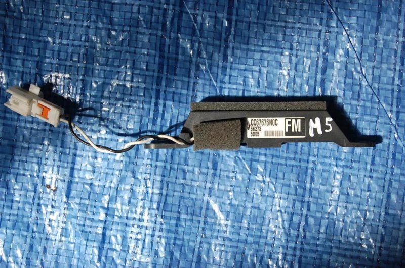 Антенна MAZDA 5 CR 05-10 CC67-67-6N0C Б/У