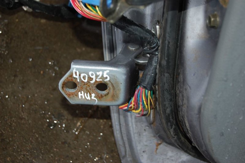 Дверь передняя правая 6 GG 02-07