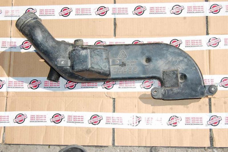 Воздухозаборник MAZDA 626 GF 97-02 Б/У