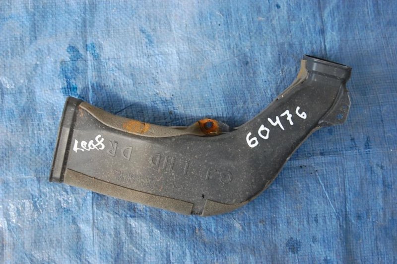 Воздухозаборник NISSAN LEAF 10-17 Б/У