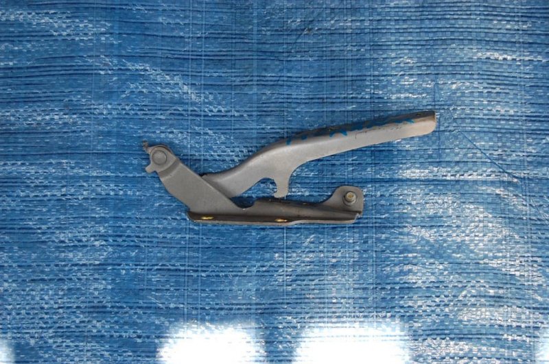 Петля капота правая NISSAN MURANO Z50 02-07 65400-CA000 Б/У