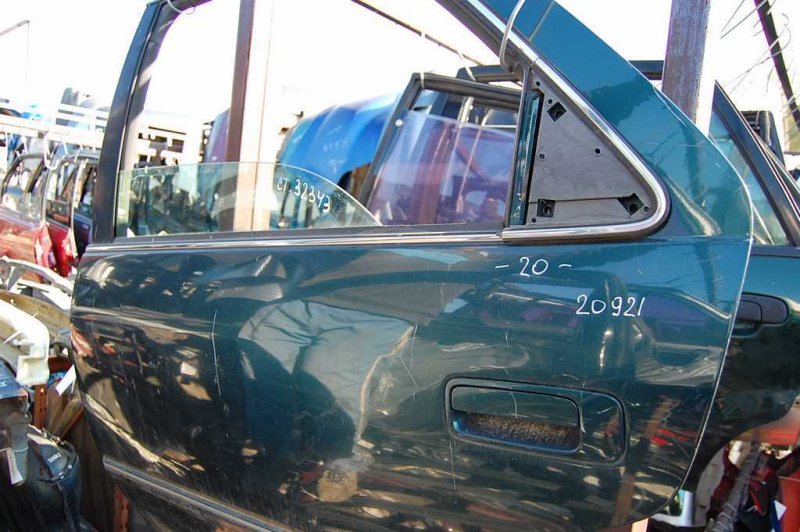 Запчасть стекло двери заднее левое TOYOTA CAMRY 20 96-02 68114-33050 Б/У Стекло двери заднее левое TOYOTA CAMRY 20 96-02 68114-33050 Б/У