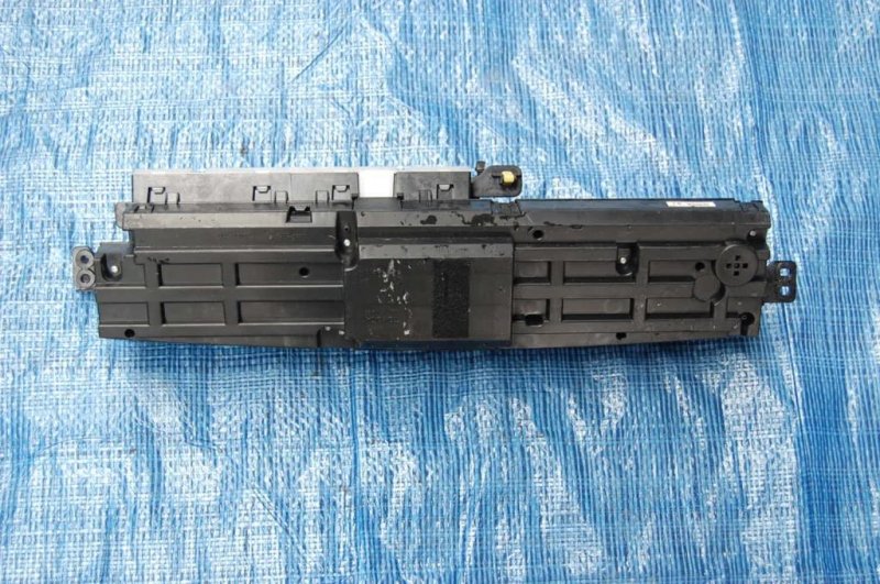 Панель приборов PRIUS - 20 03-11 Панель приборов PRIUS - 20 03-11