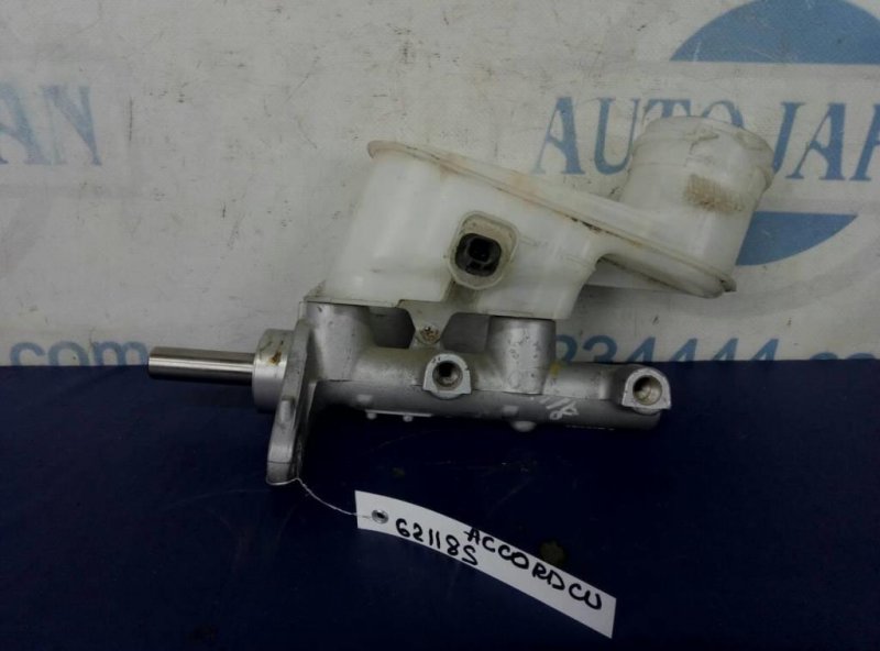 Главный тормозной цилиндр HONDA ACCORD CU8 / TSX 08-14 Б/У