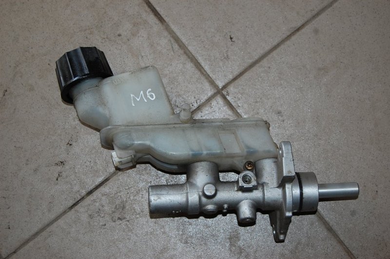 Главный тормозной цилиндр MAZDA 6 GG 02-07 GJYE-43-41Z Б/У