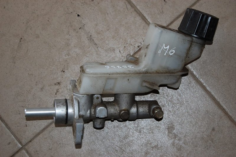 Главный тормозной цилиндр 6 GG 02-07