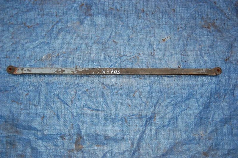 Запчасть рычаг задней подвески поперечный MITSUBISHI SIGMA 90-96 Б/У Рычаг задней подвески поперечный MITSUBISHI SIGMA 90-96 Б/У